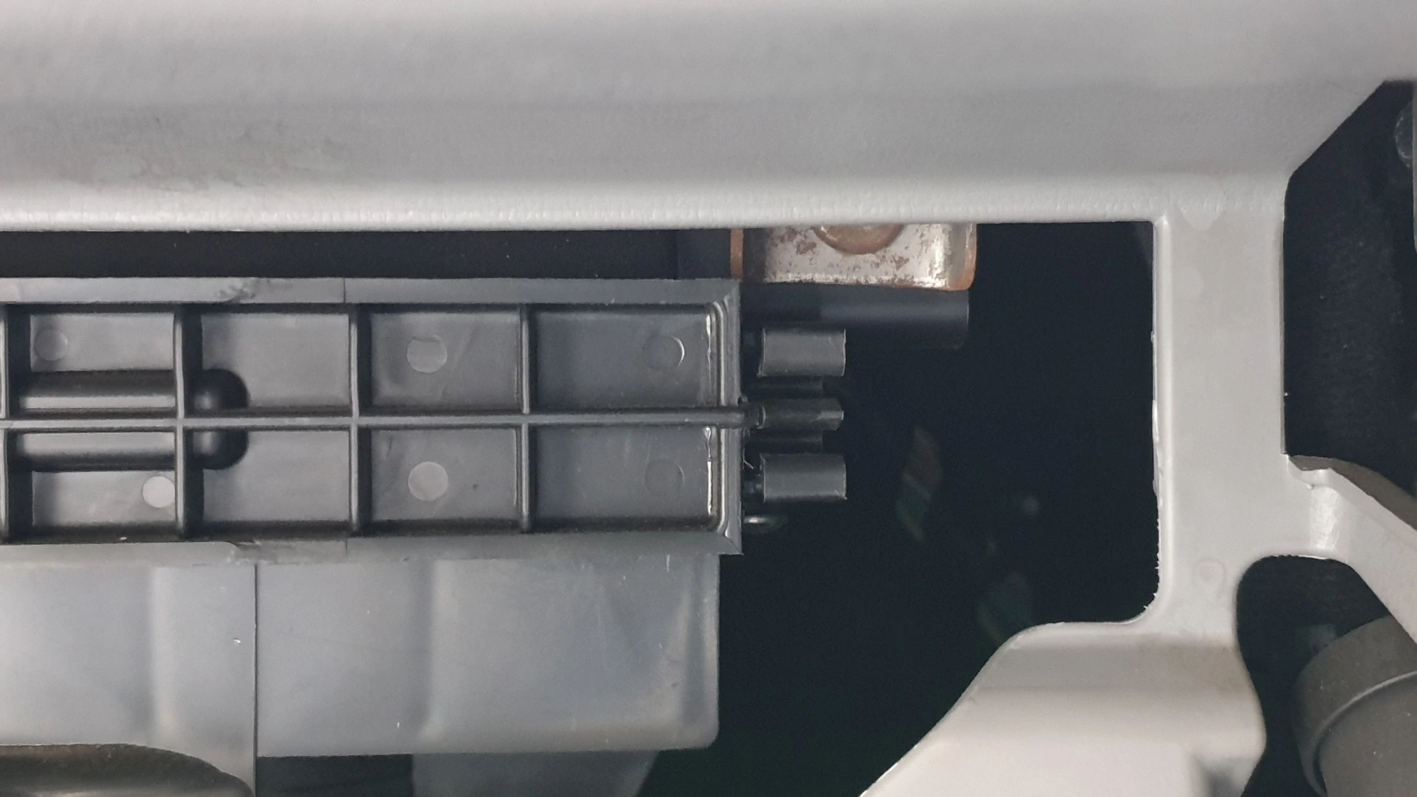 아반떼 HD 글로브박스 덮개 빼는 곳