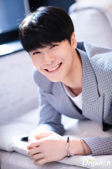 아스트로 문빈