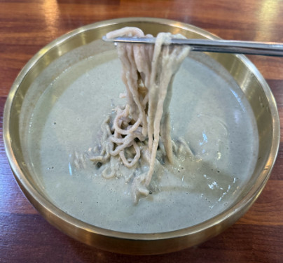 생방송투데이 한우물의법칙 서리태콩국수 광주 맛집