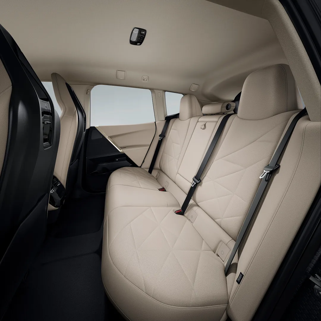 BMW iX 자동차 이미지