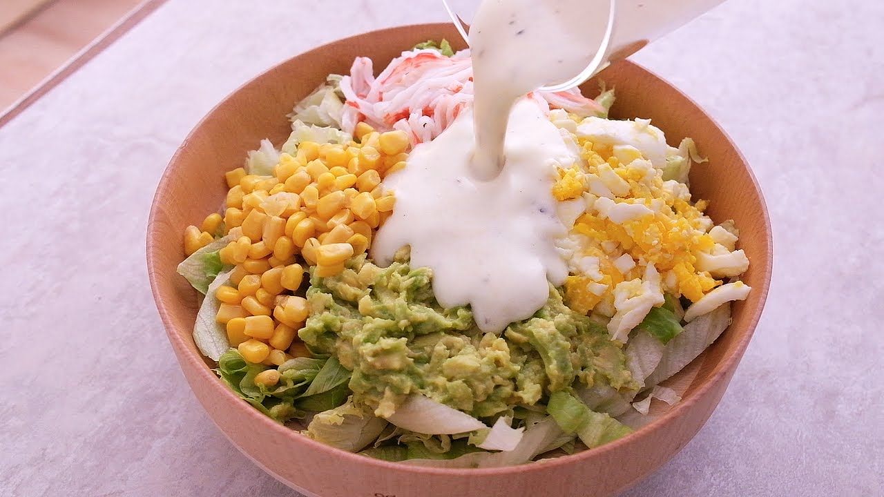 아보카도 달걀 샐러드