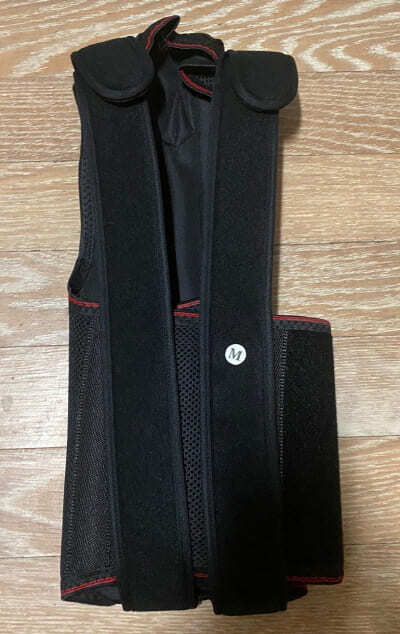 세번쨰로-구입한-자세교정밴드