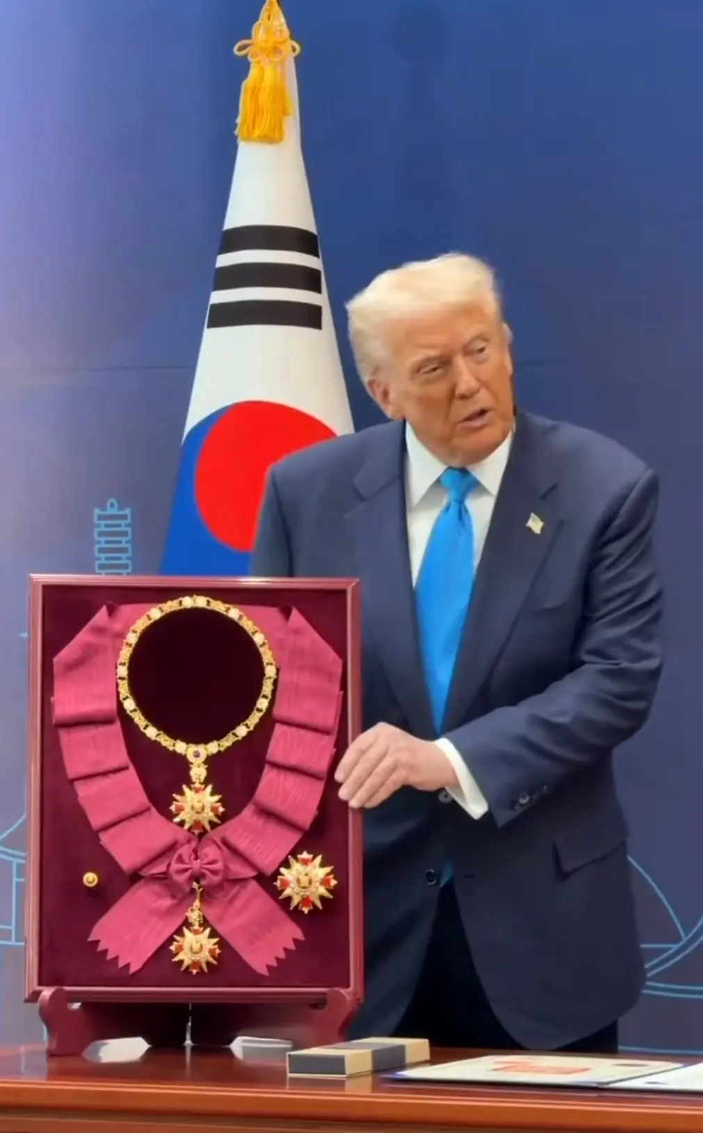 트럼프 무궁화 대훈장