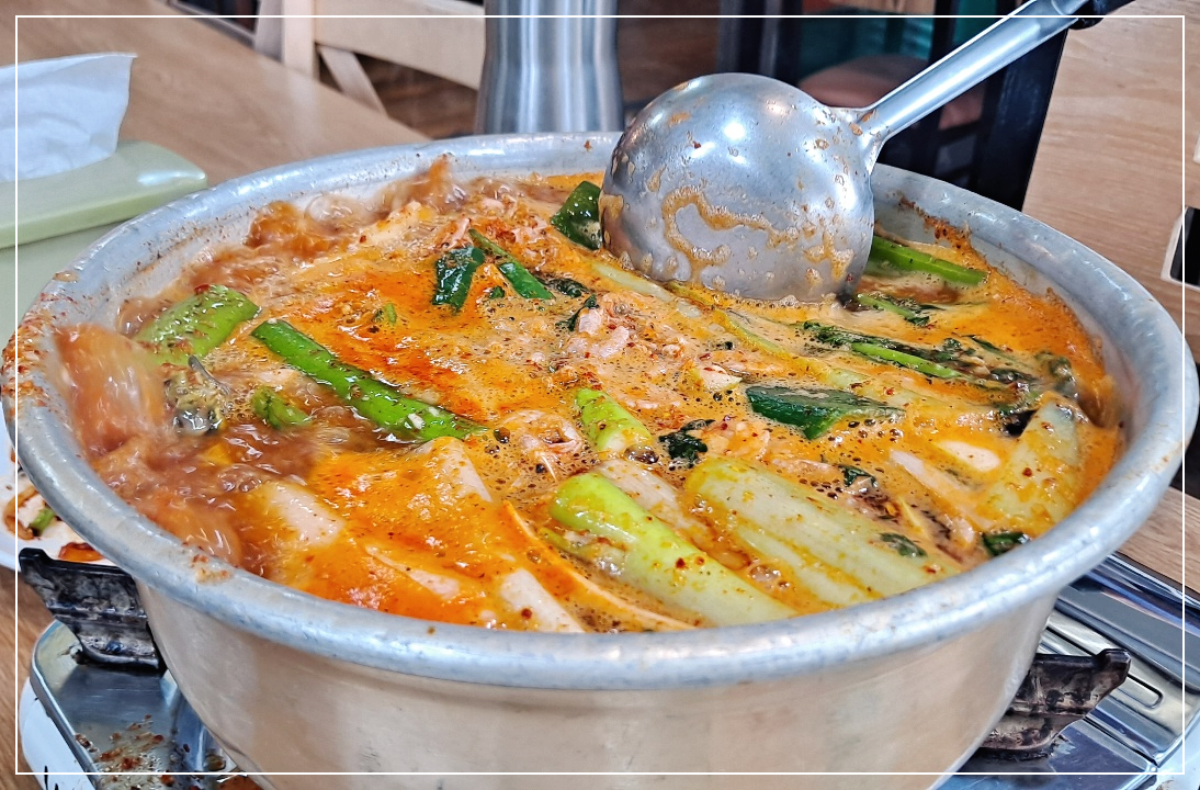 빠가매운탕-끓는-모습