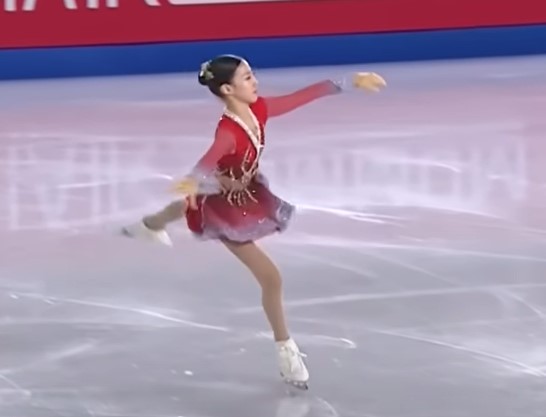 women-figure-skating