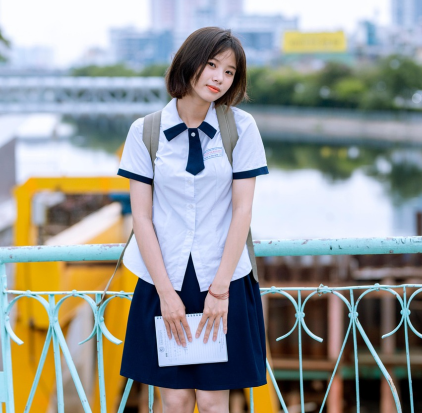 교복입은 여학생