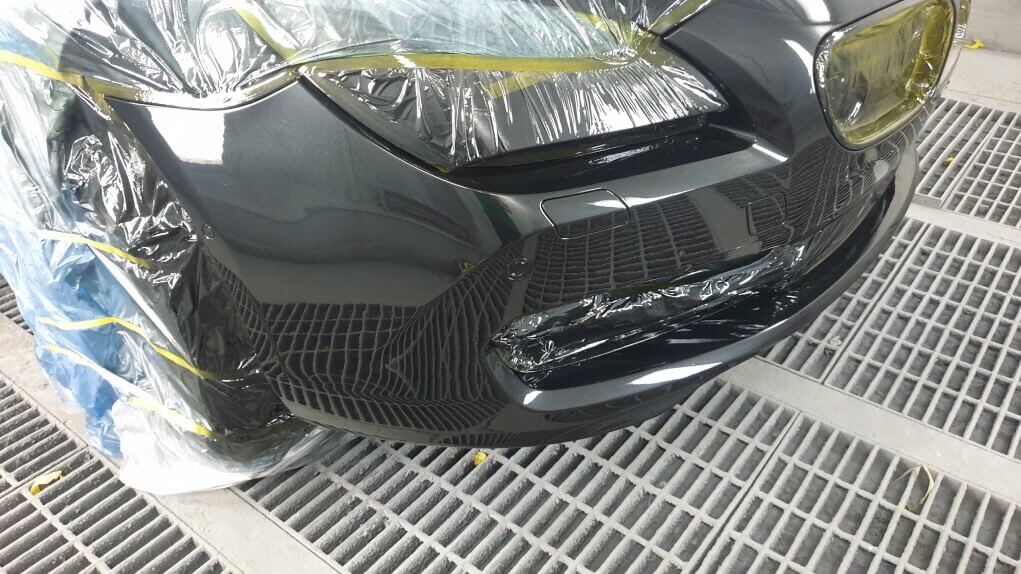 자동차 범퍼복원 - 조수석 쪽 도장 완료