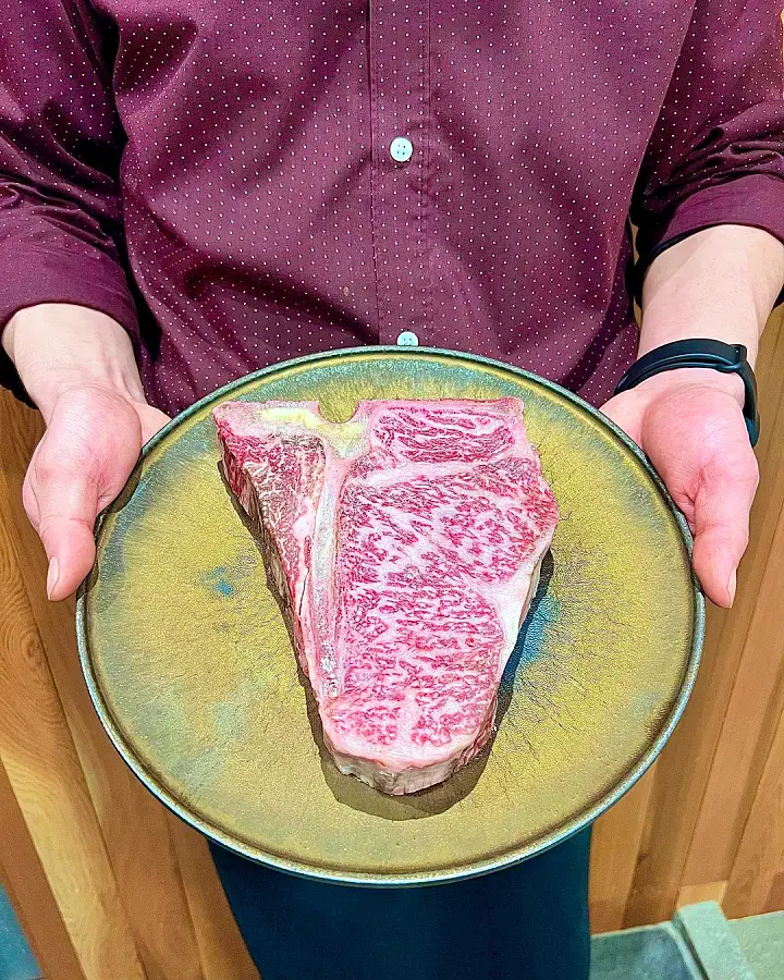 투데이 맛있는 메뉴 한우 소고기 드라이에이징 티본 스테이크, 한우알 꼬리구이, 티본 라면, 육회 부산 해운대 맛집
