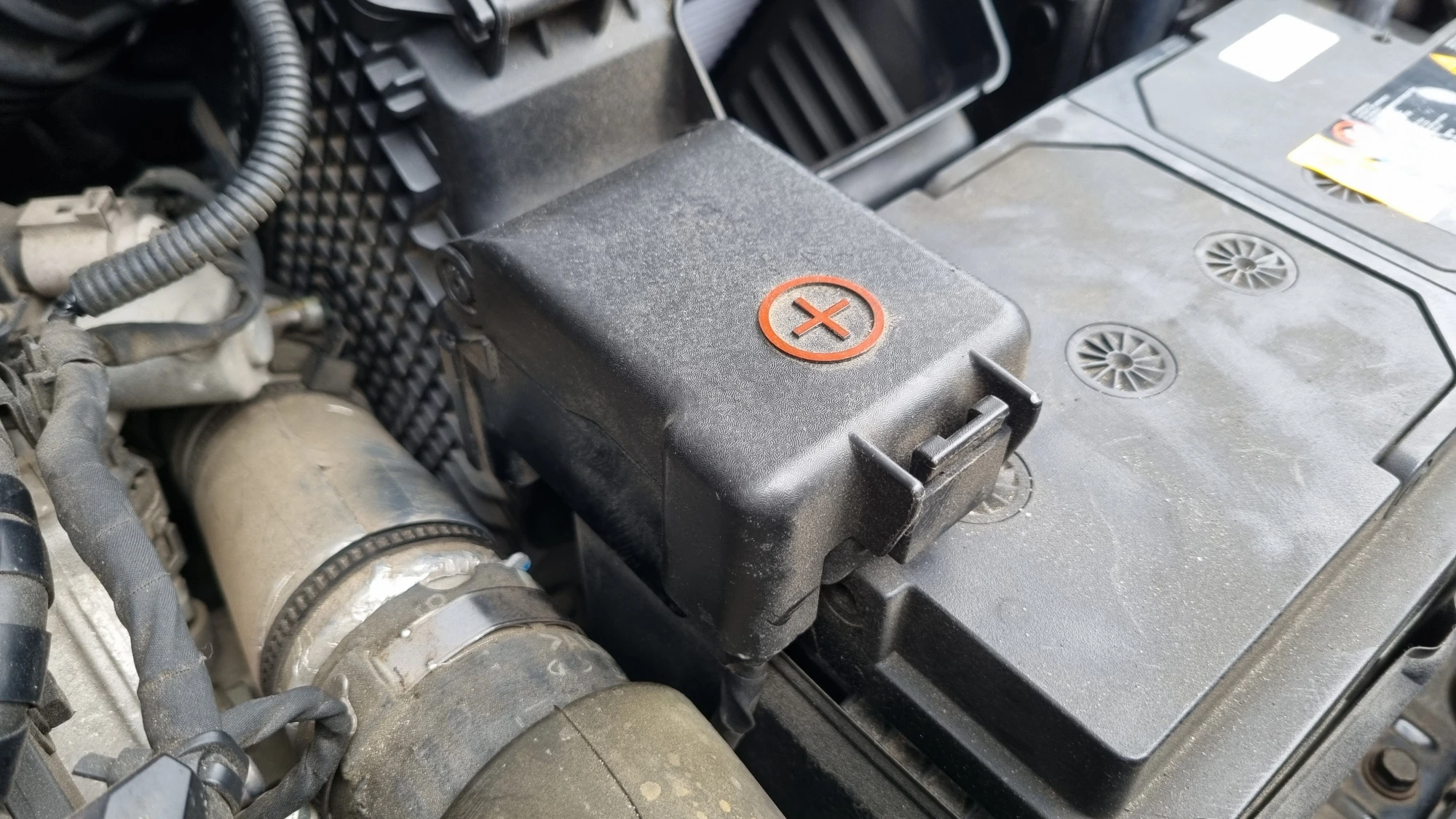 배터리 플러스 단자