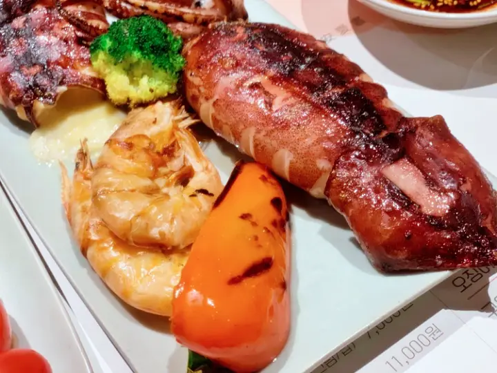 리얼맛집 입안 가득 봄기운 한 상 돌갈비 김치찌개 닭도리탕 닭볶음탕 과천 청계산 맛집