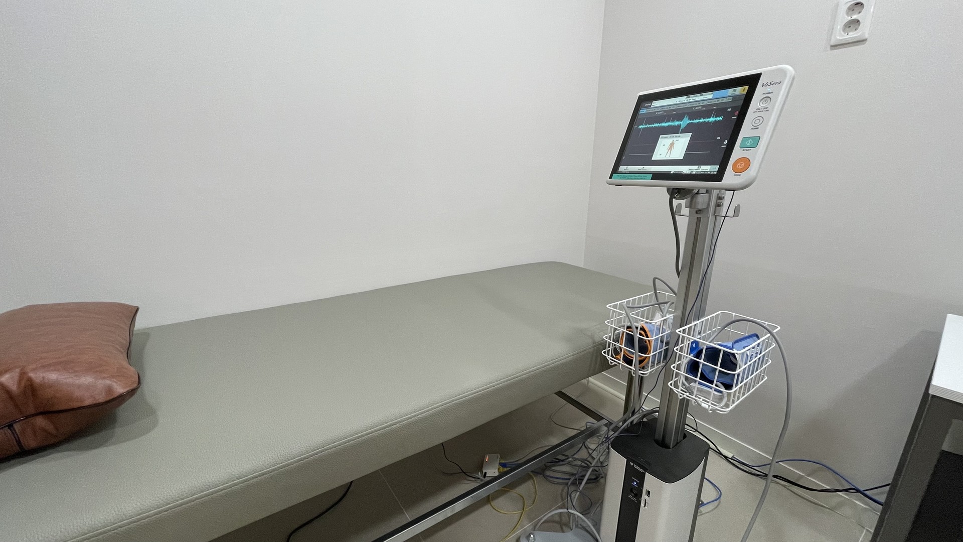 나득영심혈내과 검사실