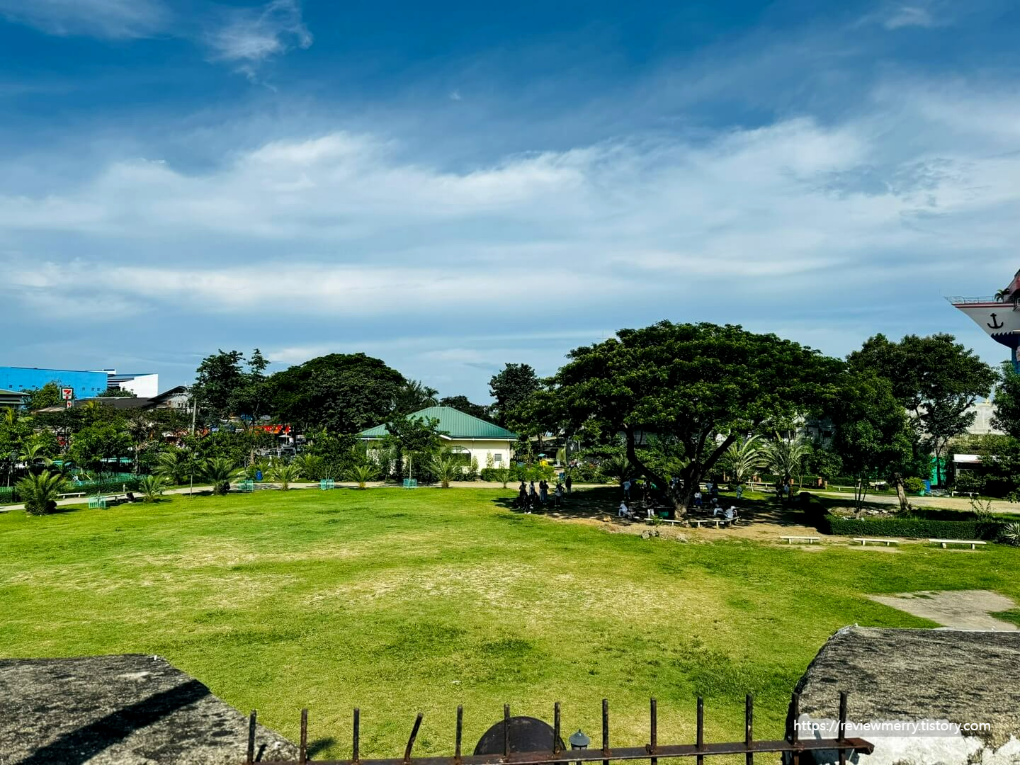 성곽에서 본 뷰