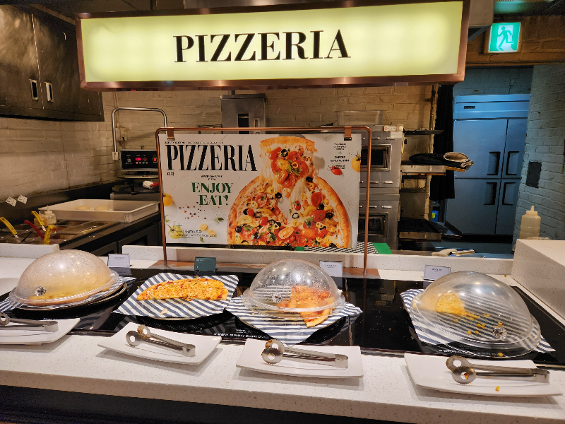 서울대입구 에그옐로우 애슐리퀸즈