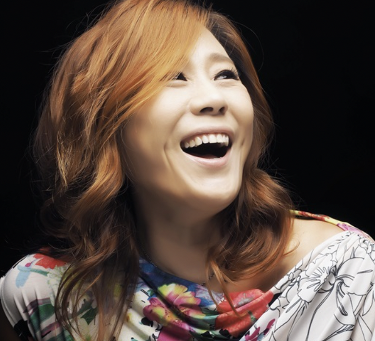 가수 신효범