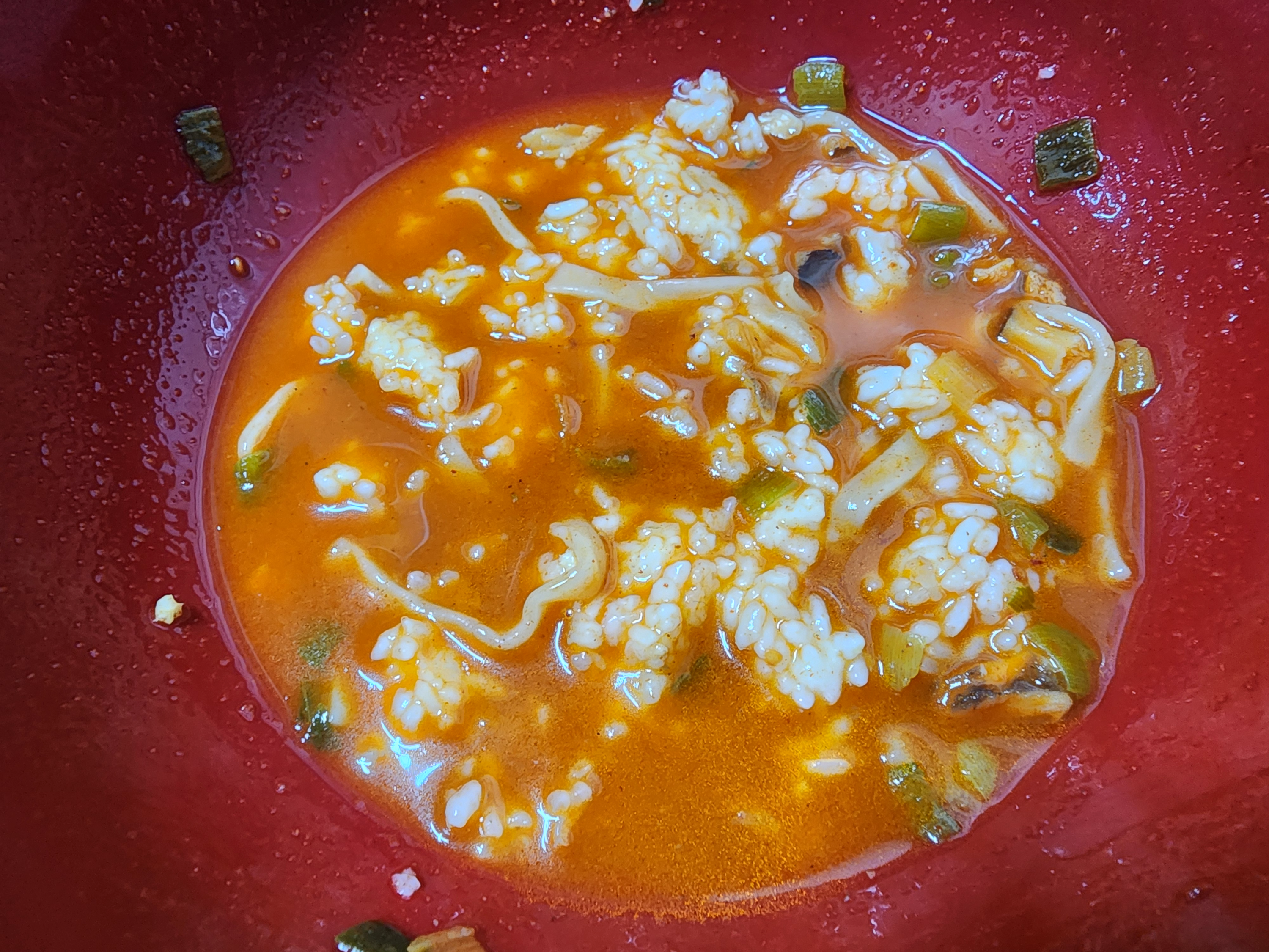 CJ_얼큰육개장칼국수