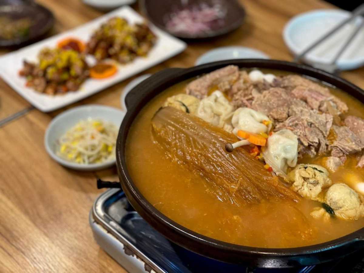 허영만 맛집 TOP 5 (군봉묵은지김치찜)