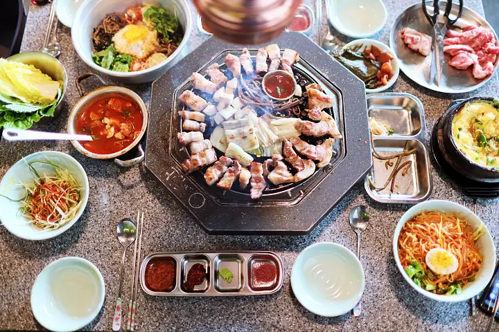 제주 vs 스페인 흑돼지 전의 승자 잠실 방이동 맛집 추천 생방송투데이 쫄깃살 쫀득살 황제살 오늘방송 수요맛전