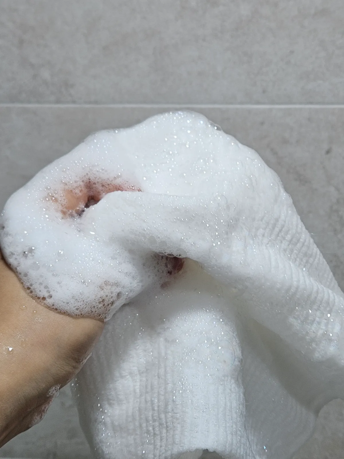 샤워타월-디어커스-안녕한지-거품