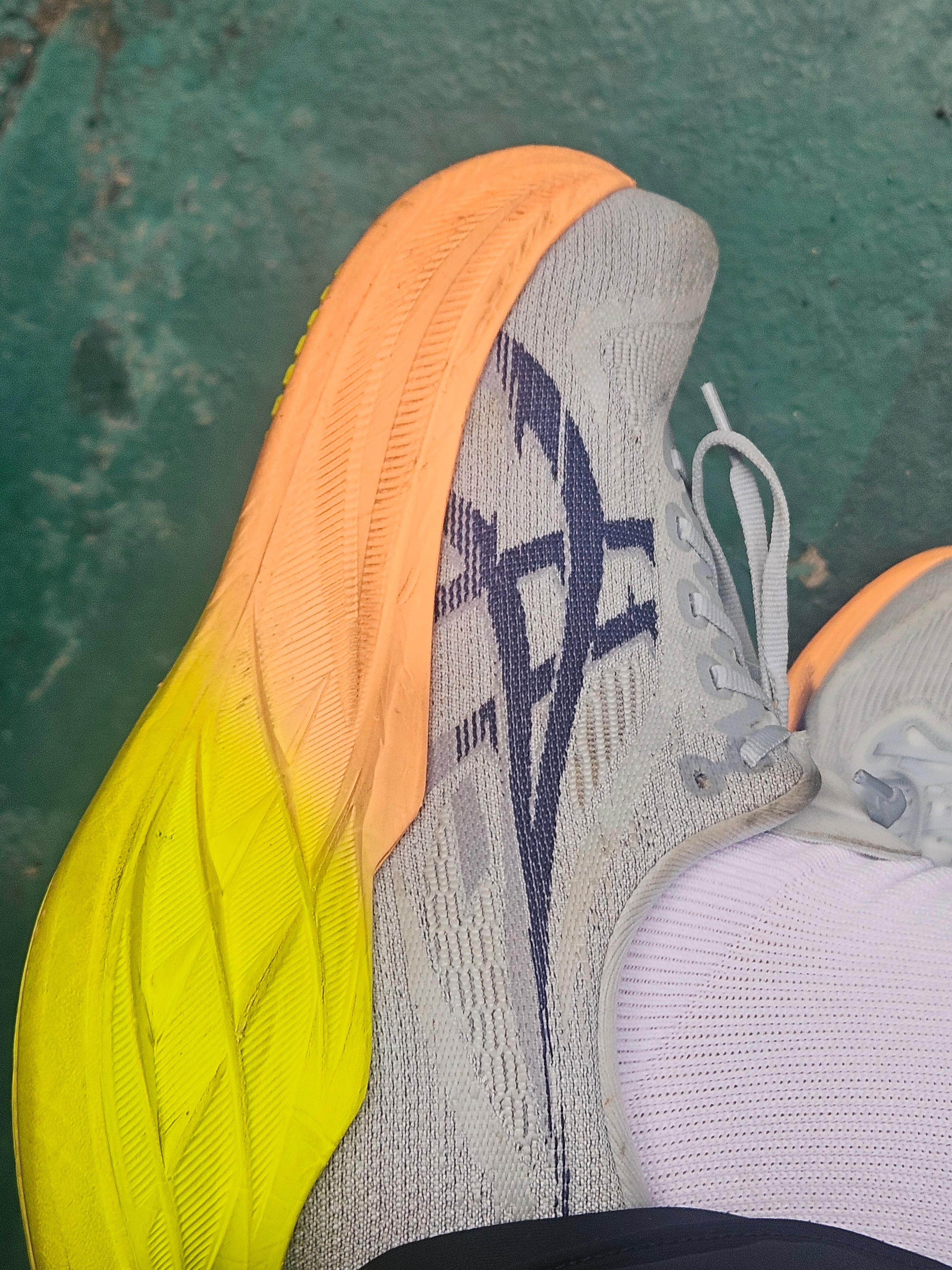 슈퍼블라스트2 파리에디션 옆면 사진