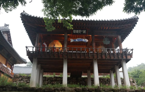 대구 팔공산 동화사, 수능 촛불기원법회로 유명한 사찰