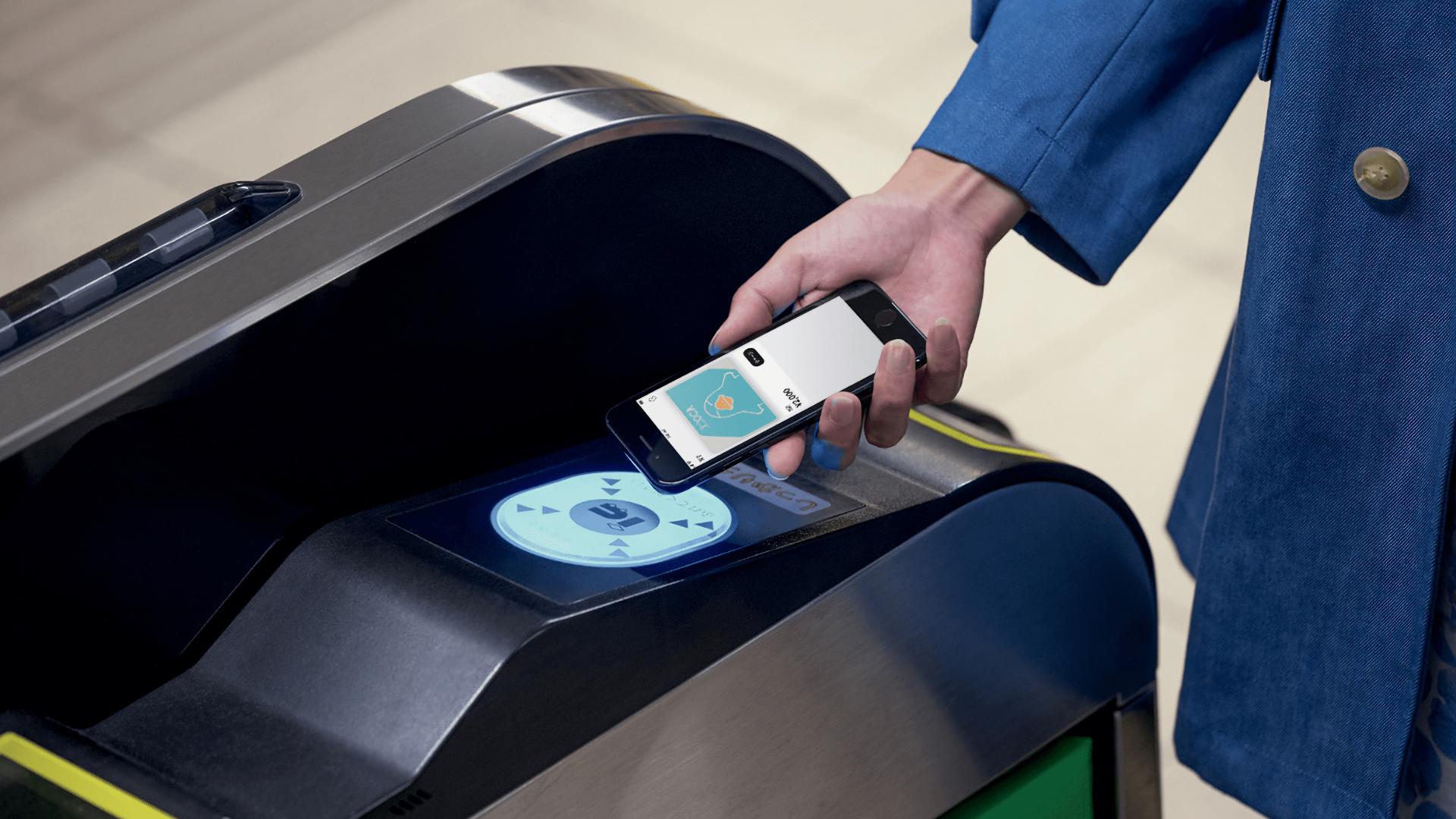 애플페이로 편하게 교통카드 기능을 이용할 수 있다.