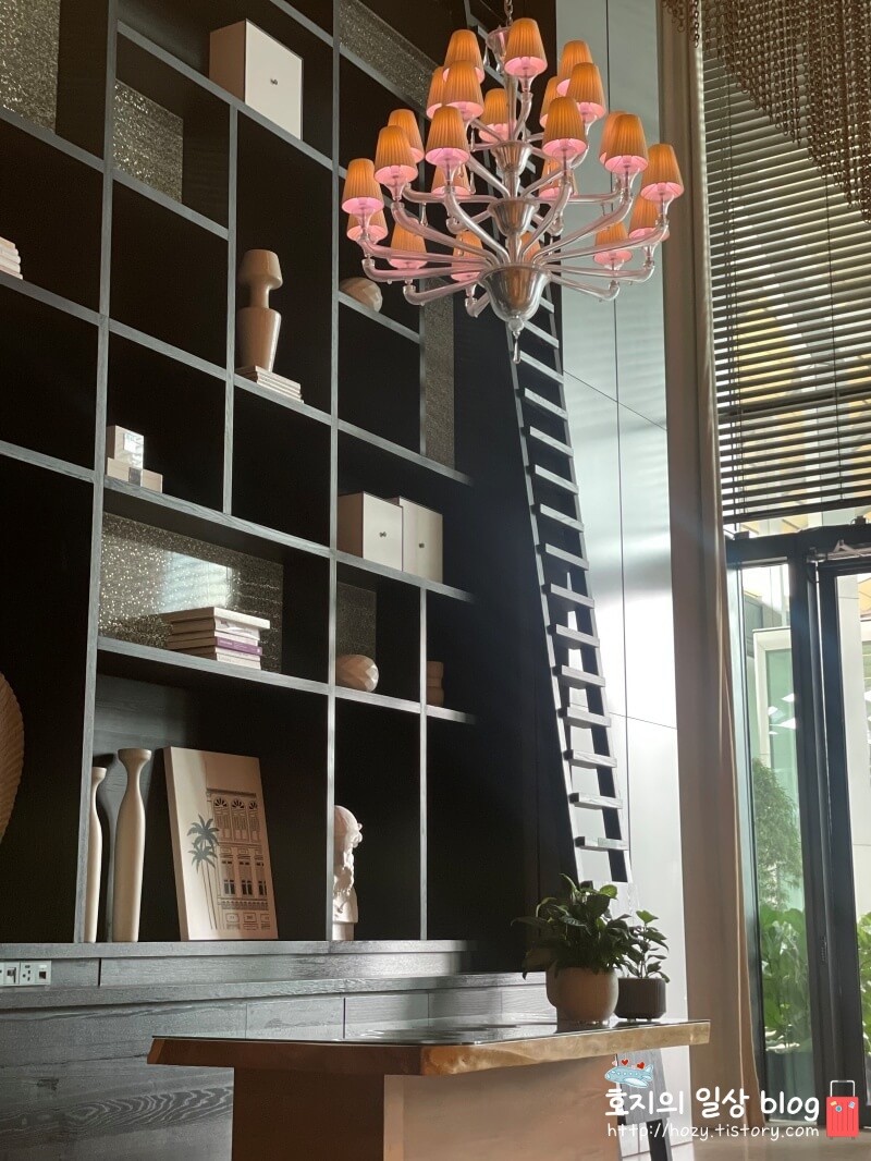 JW메리어트 싱가포르 로비 입구