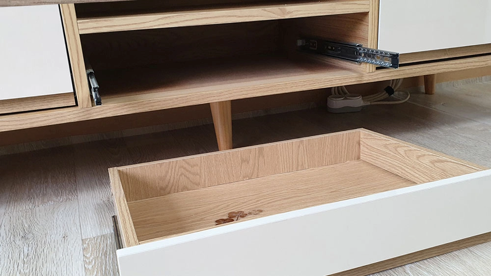 서랍 빼놓은 모습