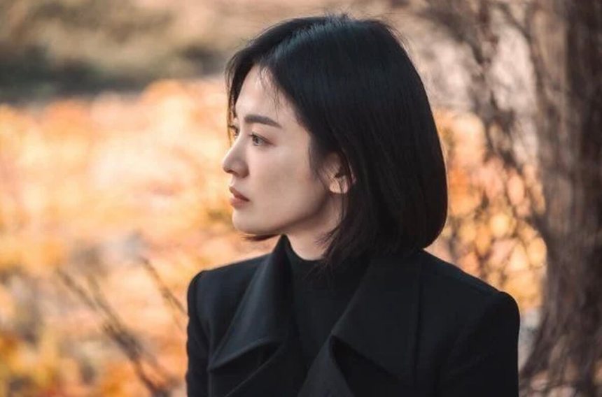 슬픈 표정의 송혜교