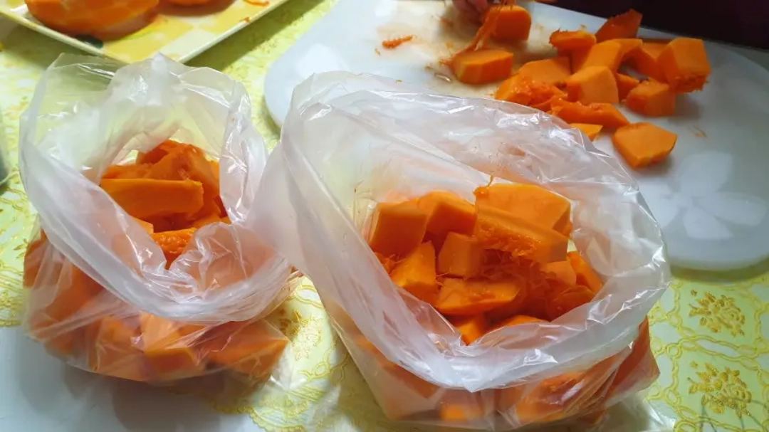 손질한 늙은 호박