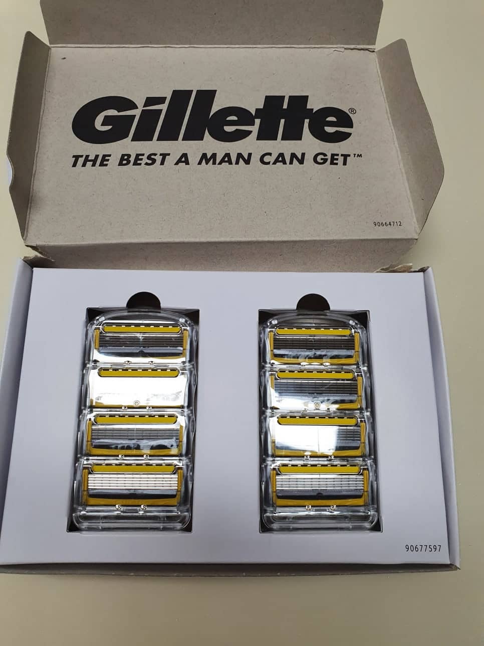 질레트 프로쉴드 옐로우