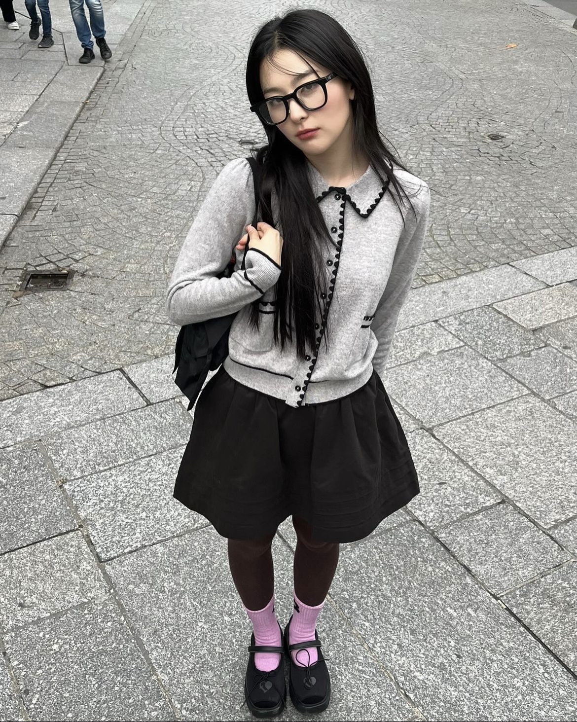 긱시크 룩 안경 패션 의미 레드벨벳 슬기
