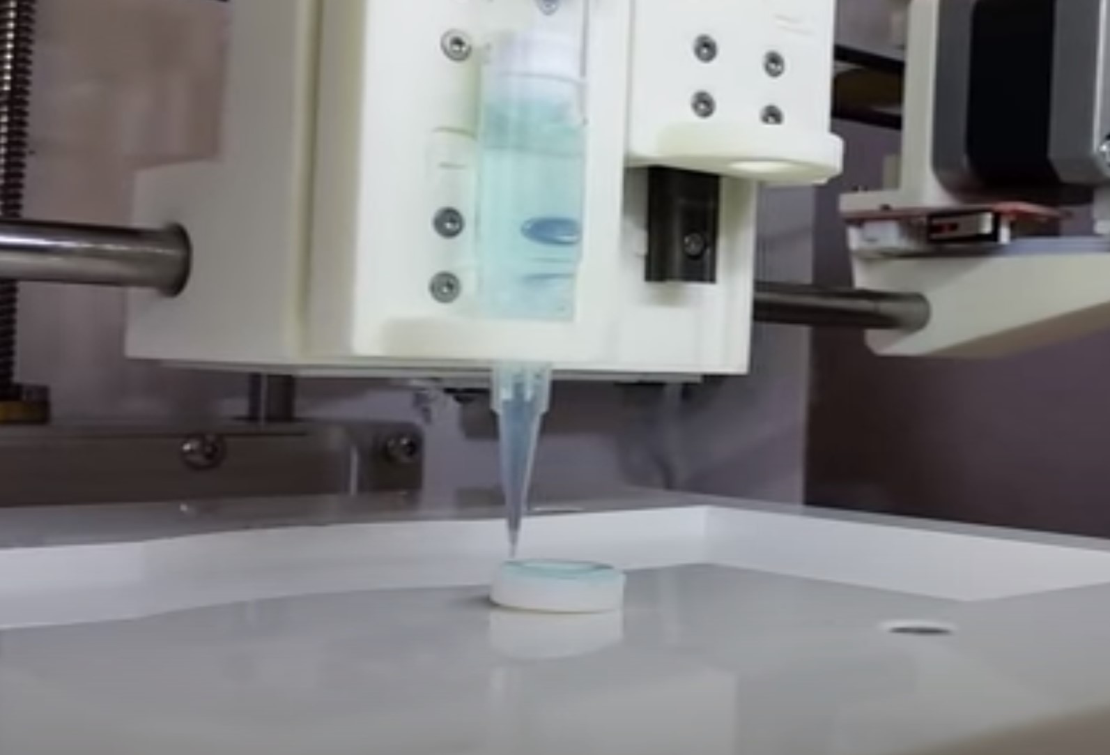 3d 프린팅 중인 각막