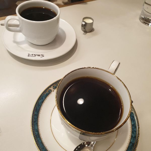 교토 카페 투어 ② 위켄더스 커피, 스마트 커피, 스텀프타운 커피, 가라후네야 커피 (니시키 시장)_스마트커피_오리지널 블렌디드 커피와 아메리카노