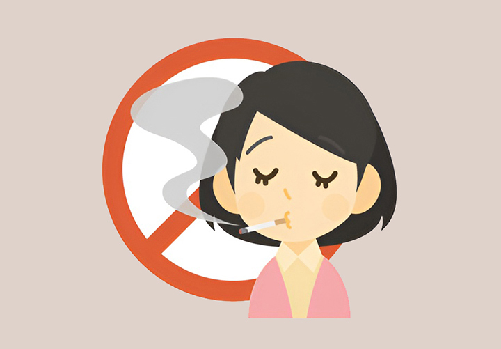 흡연하는-여성