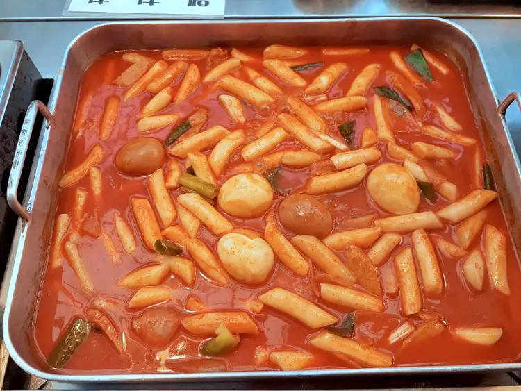 갓파더 조나단 김숙 재래시장 순대 튀김 떡볶이 맛있는 분식집 양천구 목사랑시장 맛집 소개