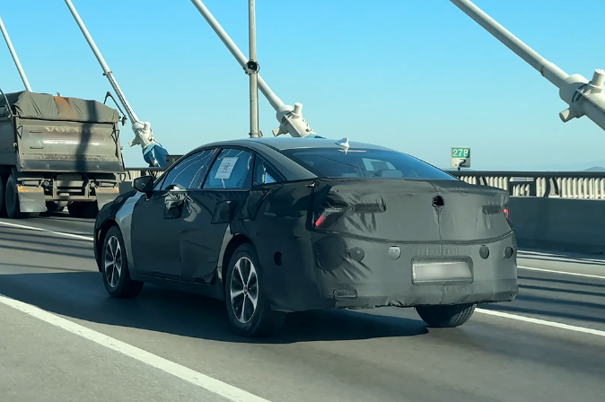 K8 페이스리프트 스파이샷(출처:유튜브모비)