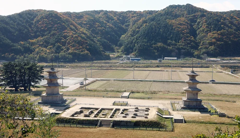 경주 감은사지