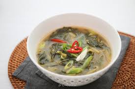 구수한 맛을 살려 요리한 시래기국 완성 모습