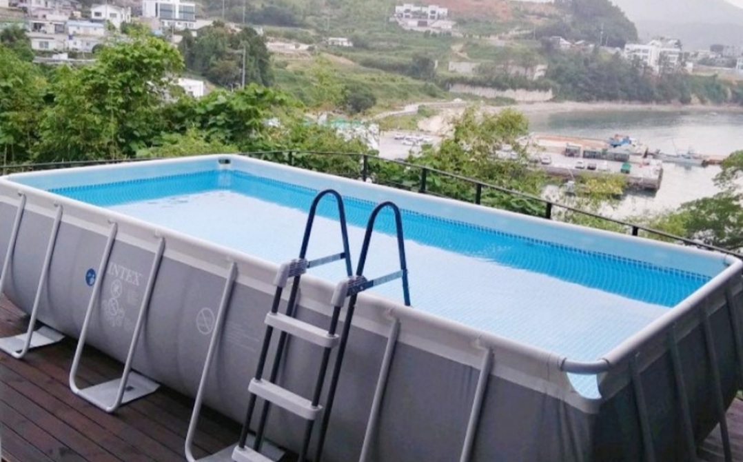 거제 생각속의 집 민트 202호 개별 수영장