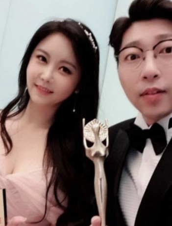 대도서관 부인 윰댕