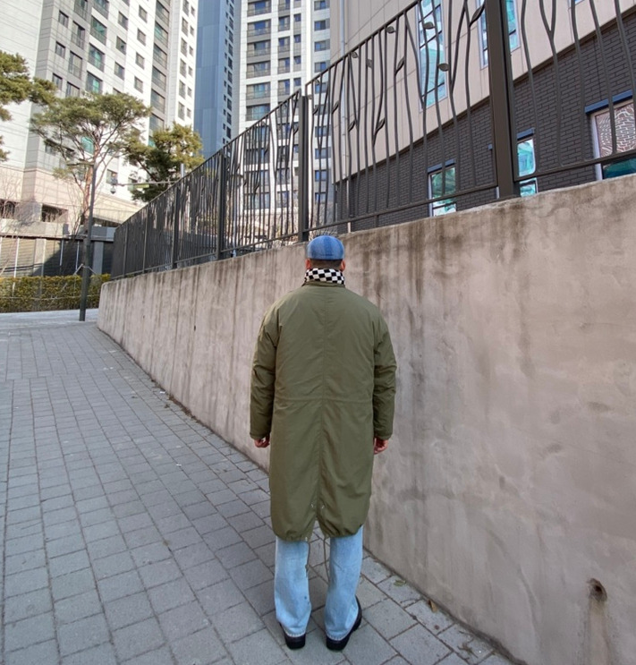 데일리룩('26.2.1.)유니버셜케미스트리 베레모 헌팅캡, 더매드니스 체커보드 머플러, 인더스트 개파카 M65 야상, 칼하트 빈티지 청재킷, 무신사스탠다드 팬츠, 블런드스톤 585