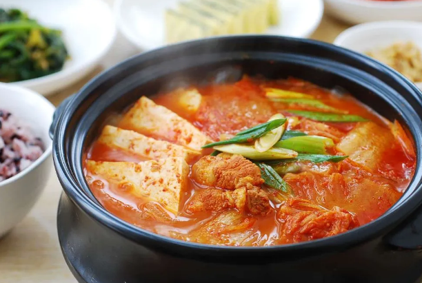 김치찌개의 다양한 레시피 관련 사진