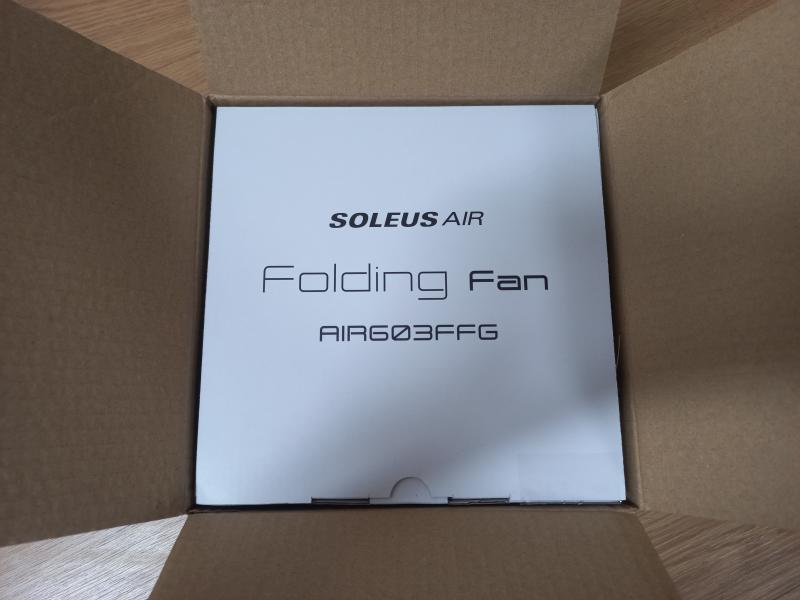 솔러스에어 접이식 무선 탁상용 선풍기 내부박스