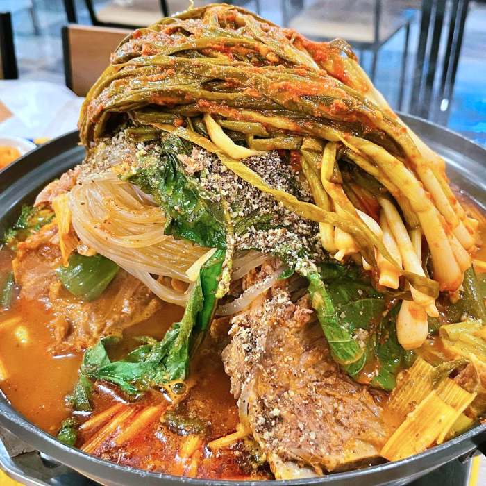 맛있는녀석들 제419회 산더미 파김치 감자탕 김치 러버 문선생 강남 양재 맛집 추천 소개