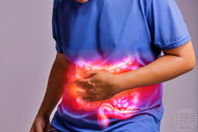 에너지드링크 부작용 카페인 복통 설사