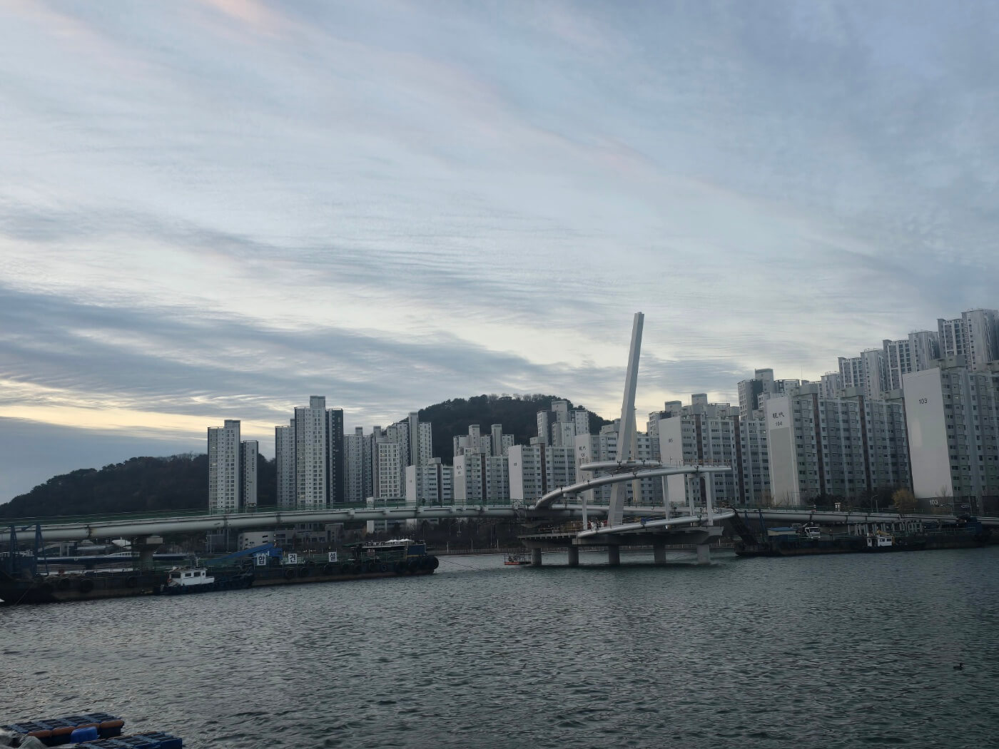 휴먼브릿지공사19