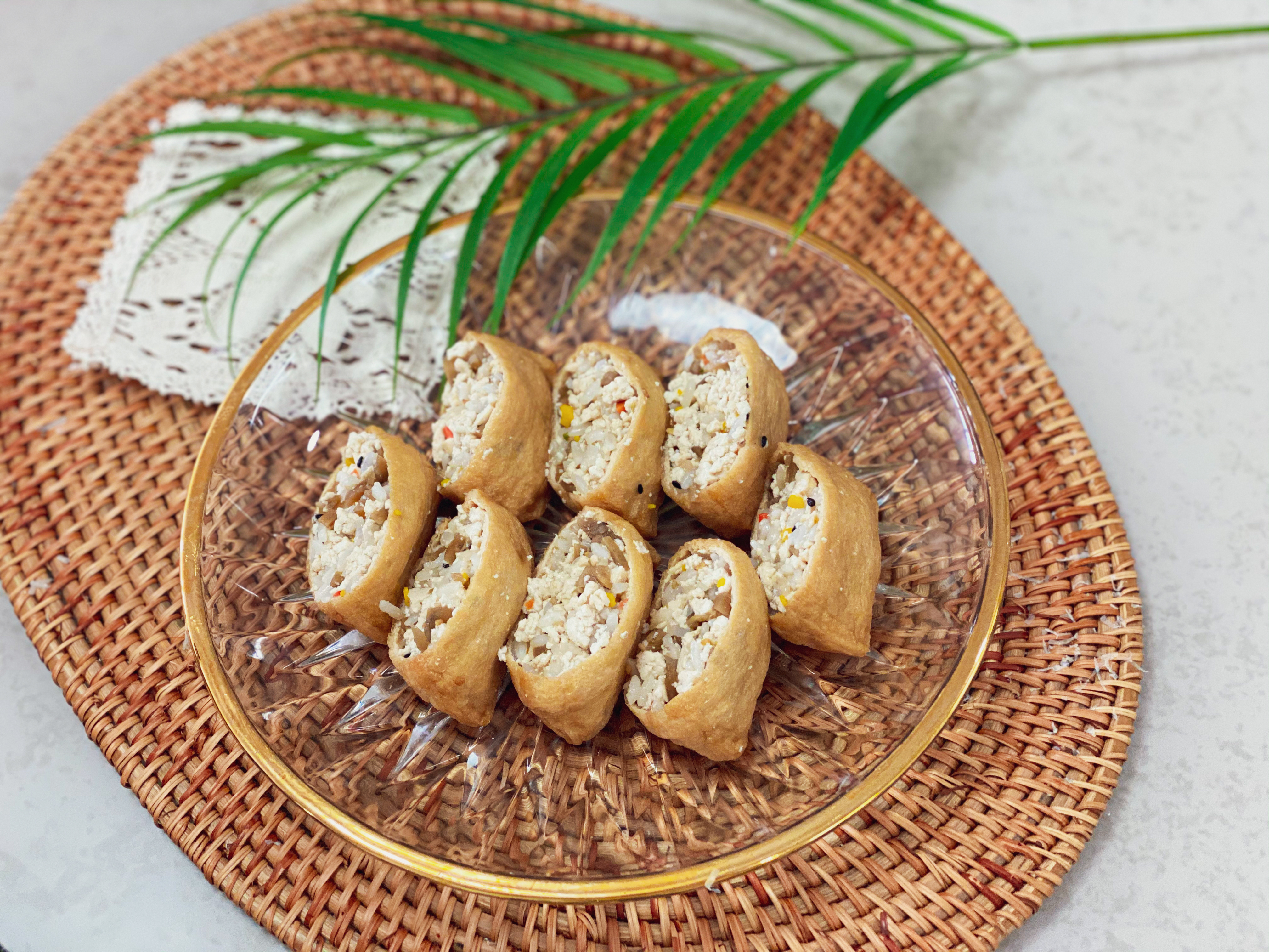 밥 대신 으깬 두부로 속을 채운 저탄수 유부초밥 – 다이어트용 간편 도시락 메뉴