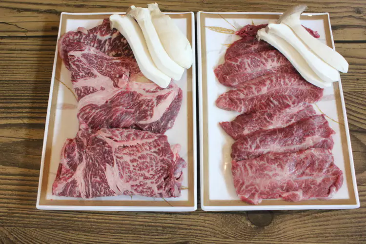 경북 성주에서 맛보는 농장 체험하며 맛보는 한우 숯불구이, 한우 국밥, 떡갈비 맛집 추천 생방송투데이 리얼맛집 오늘방송 자족식당