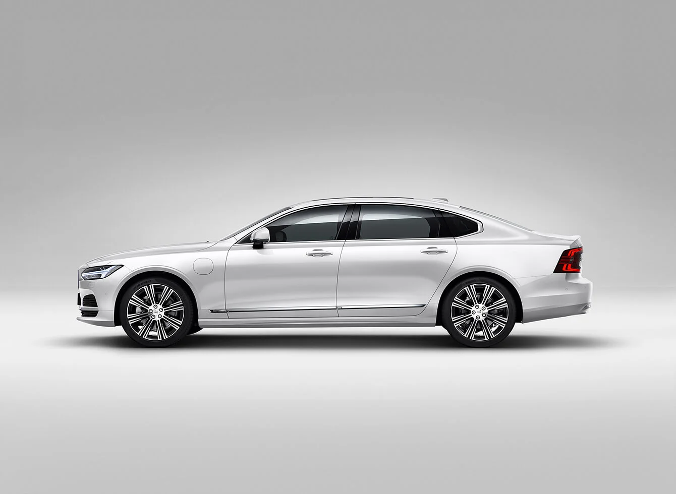 S90