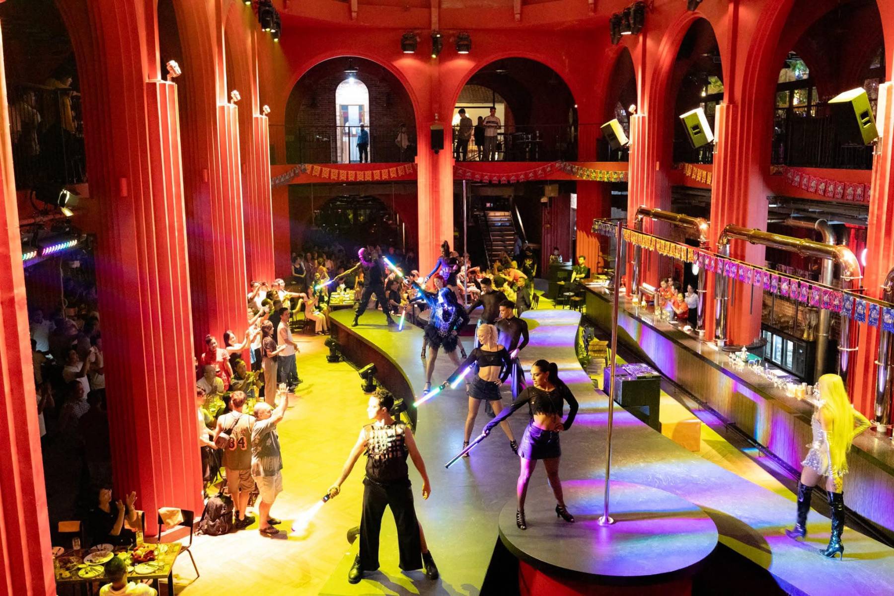 푸꾸옥 썬바바리아 레스토랑 디너쇼